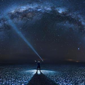 女生第一次Av免费
